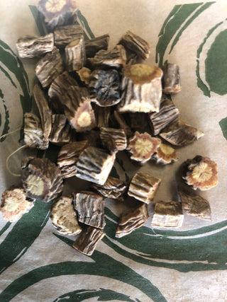 Fang Feng - 14 grams minimum (14g = 1/2oz)